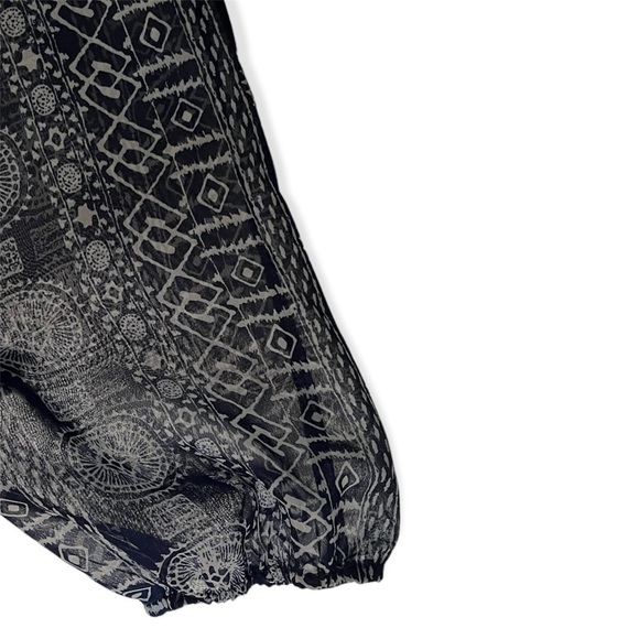 KORI • Navy Blue & White Aztec Design Long Sleeve - Picture 11 of 14